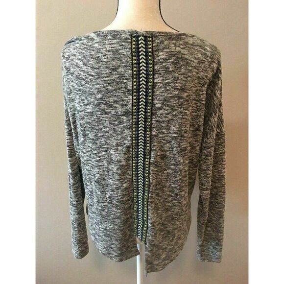 Tobey Grey Womens Black White Gray Long Sleeve V Neck Top Small - Picture 5 of 8